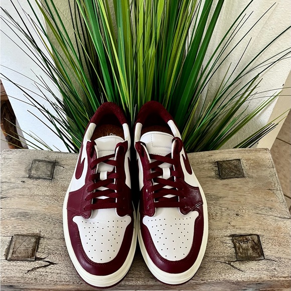 Air Jordan 1 Elevate Low Dark Beetroot Sneakers - Picture 4 of 9